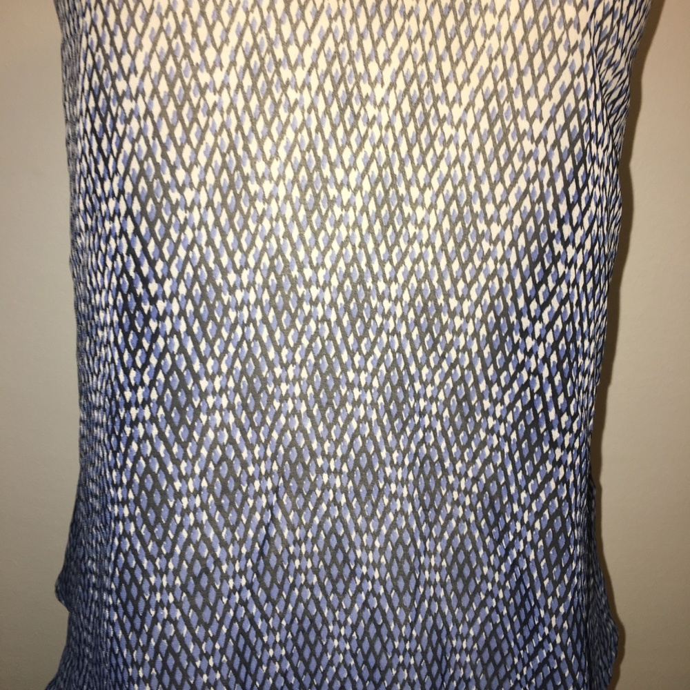 Sheer Patterned Tank Top - Picture 2 of 3